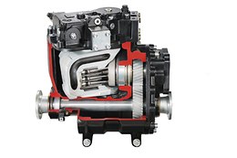 Version VARIPOWER : transmission VARIPOWER.
Grâce à la transmission VARIPOWER pivotant à 45° max. (moteur hydrostatique grand angle), le SCORPION atteint 40 km/h après une accélération continue et sans à-coup. La vitesse et la poussée sont synchronisées en permanence. Résultat : une consommation de carburant minime, même avec des besoins de puissance élevés. - SCORPION 960-635